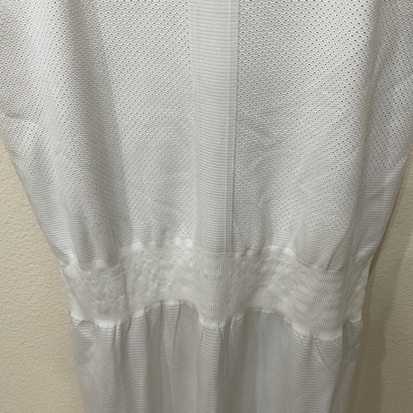 Lululemon White Sleeveless Dress—Like New Condition! Spring/Summer/Beach/Sports - Picture 9 of 11